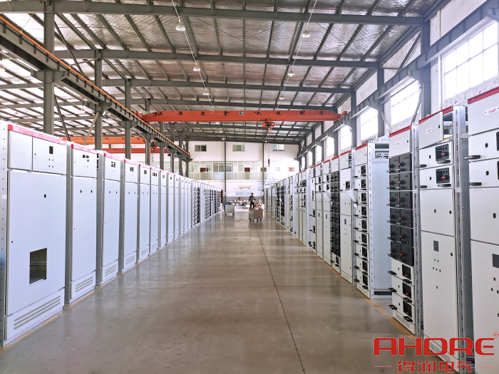 低壓配電柜.jpg 低壓配電柜.jpg