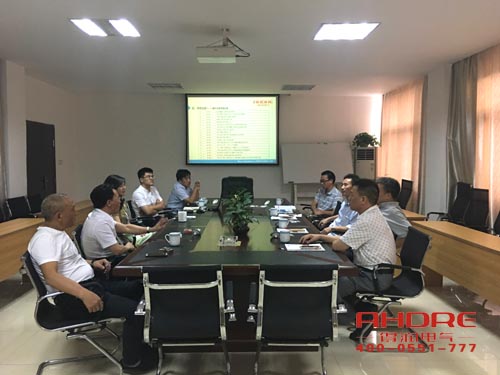 得潤電氣 成套高低壓開關(guān)柜廠家 無功補償裝置 配電箱 電話:400-0551-777 qq:3176885416 得潤電氣 成套高低壓開關(guān)柜廠家 無功補償裝置 配電箱 電話:400-0551-777 qq:3176885416