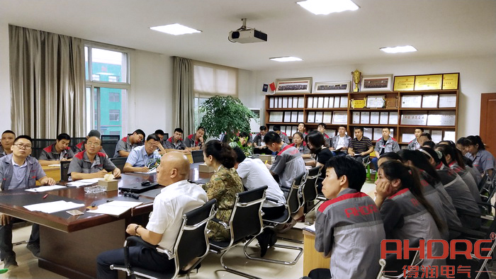 現場培訓中2.jpg 現場培訓中2.jpg