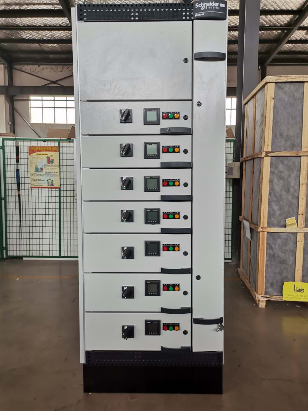 施耐德低壓柜，blokset型號 合肥彩虹玻璃項目 得潤電氣制造