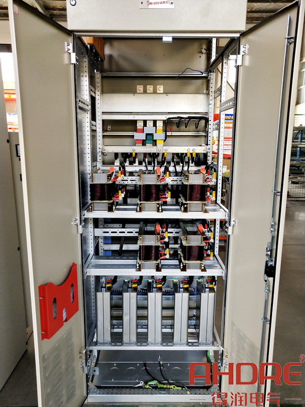得潤電氣 低壓電容柜.jpg 得潤電氣 低壓電容柜.jpg